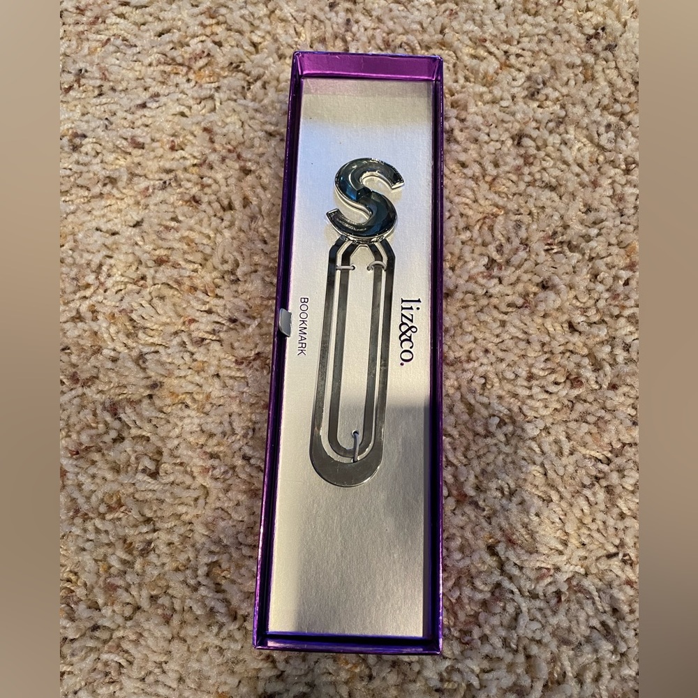 Liz & Co. “S” Initial Bookmark